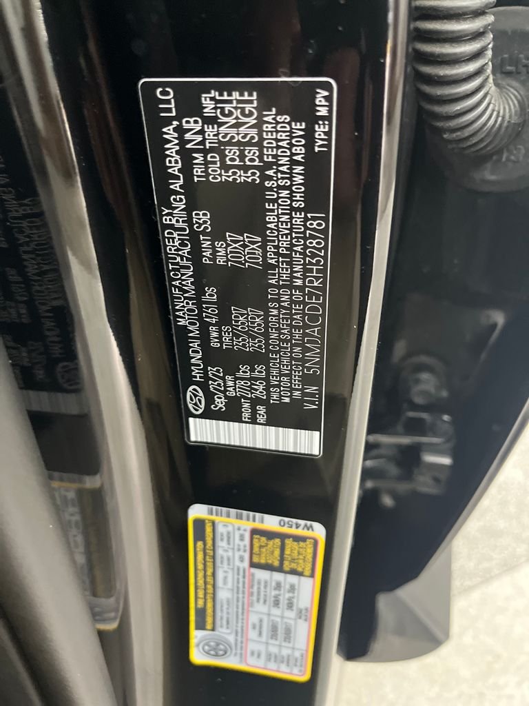 Used 2024 Black Hyundai SE image 23