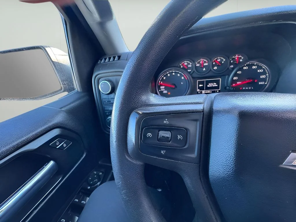 Used 2020 Shadow Gray Metallic Chevrolet Custom image 18