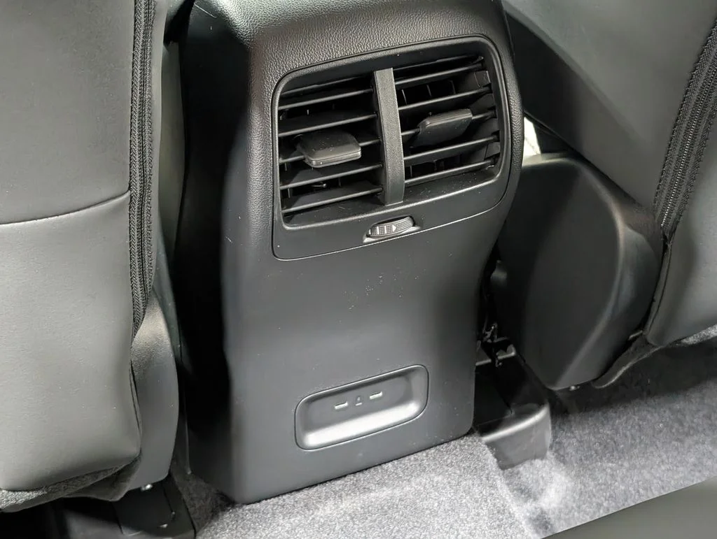 New 2026 Carbonized Gray Metallic Ford Big Bend® image 15