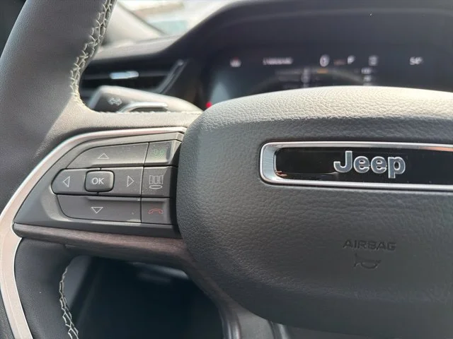 New 2026 White Jeep Altitude image 25