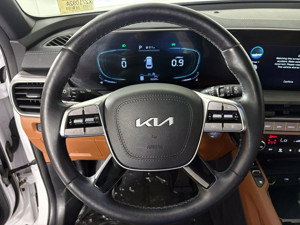 Used 2024 White Kia EX X-Line image 20