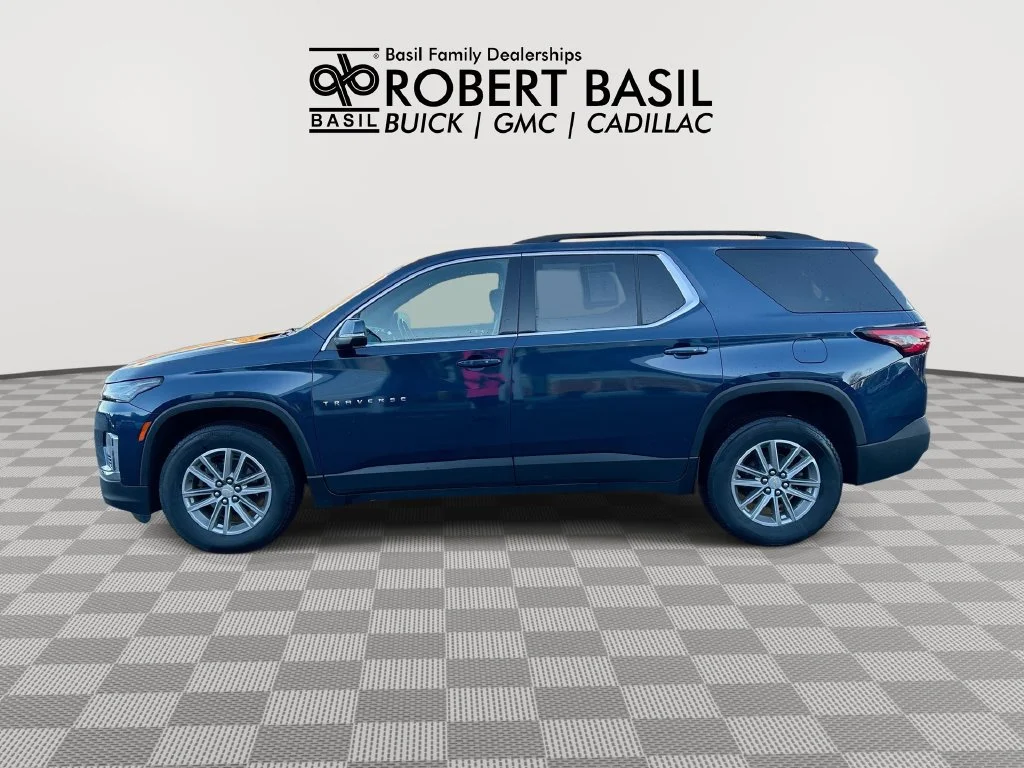 Used 2022 NORTHSKY BLUE METALLIC Chevrolet LT Cloth image 1