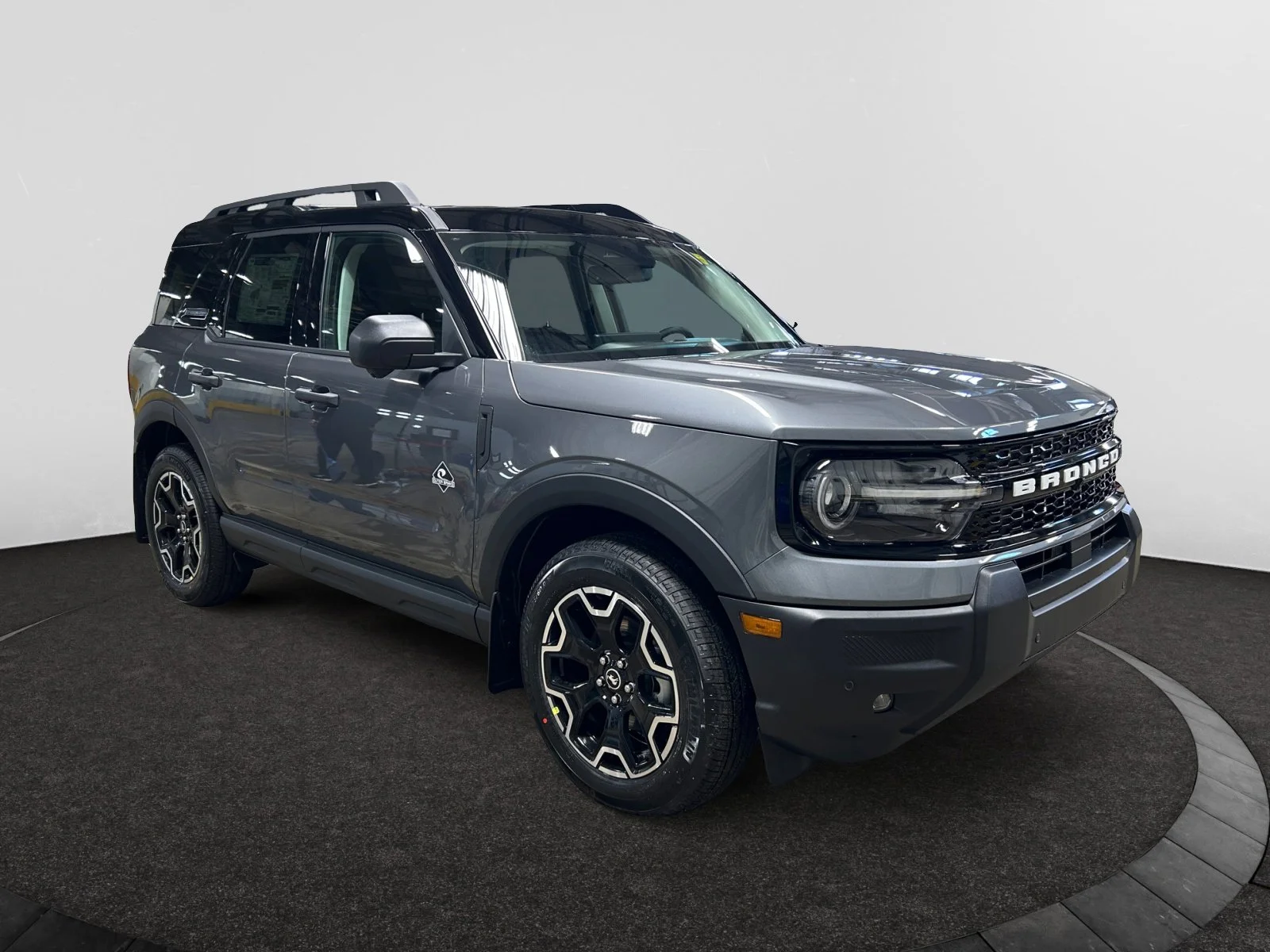 New 2026 Carbonized Grey Metallic Ford Outer Banks image 7