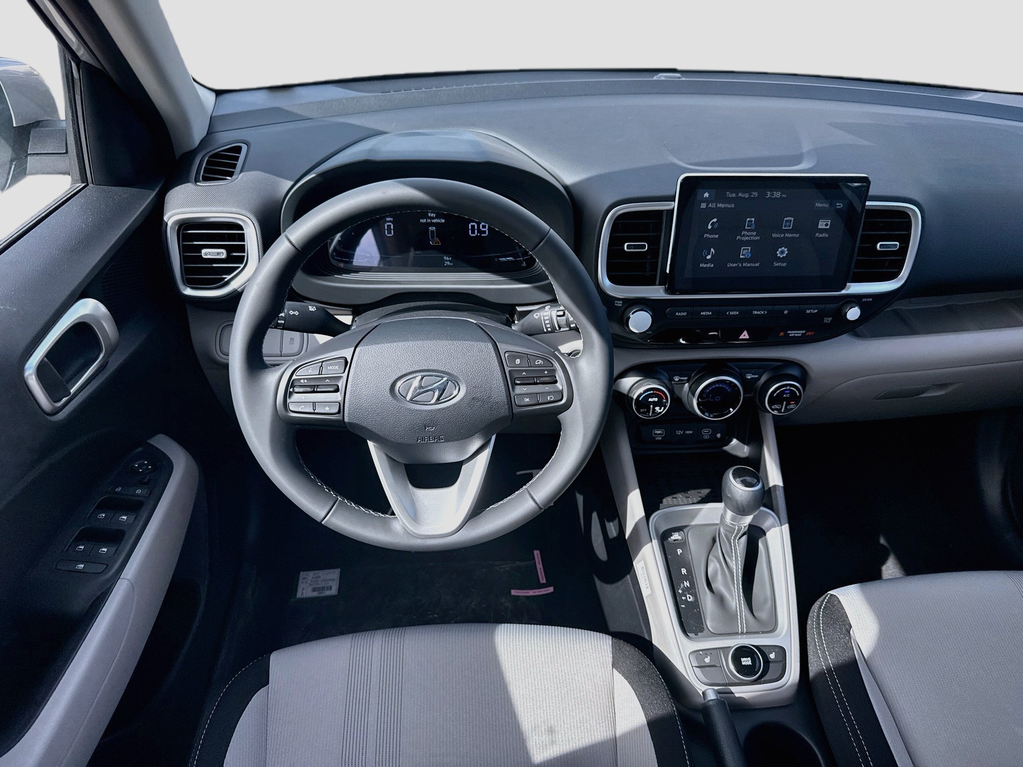 New 2026 Shimmering Silver Hyundai SEL image 39