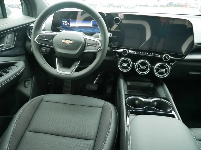 2025 Chevrolet Blazer EV LT - Photo 14