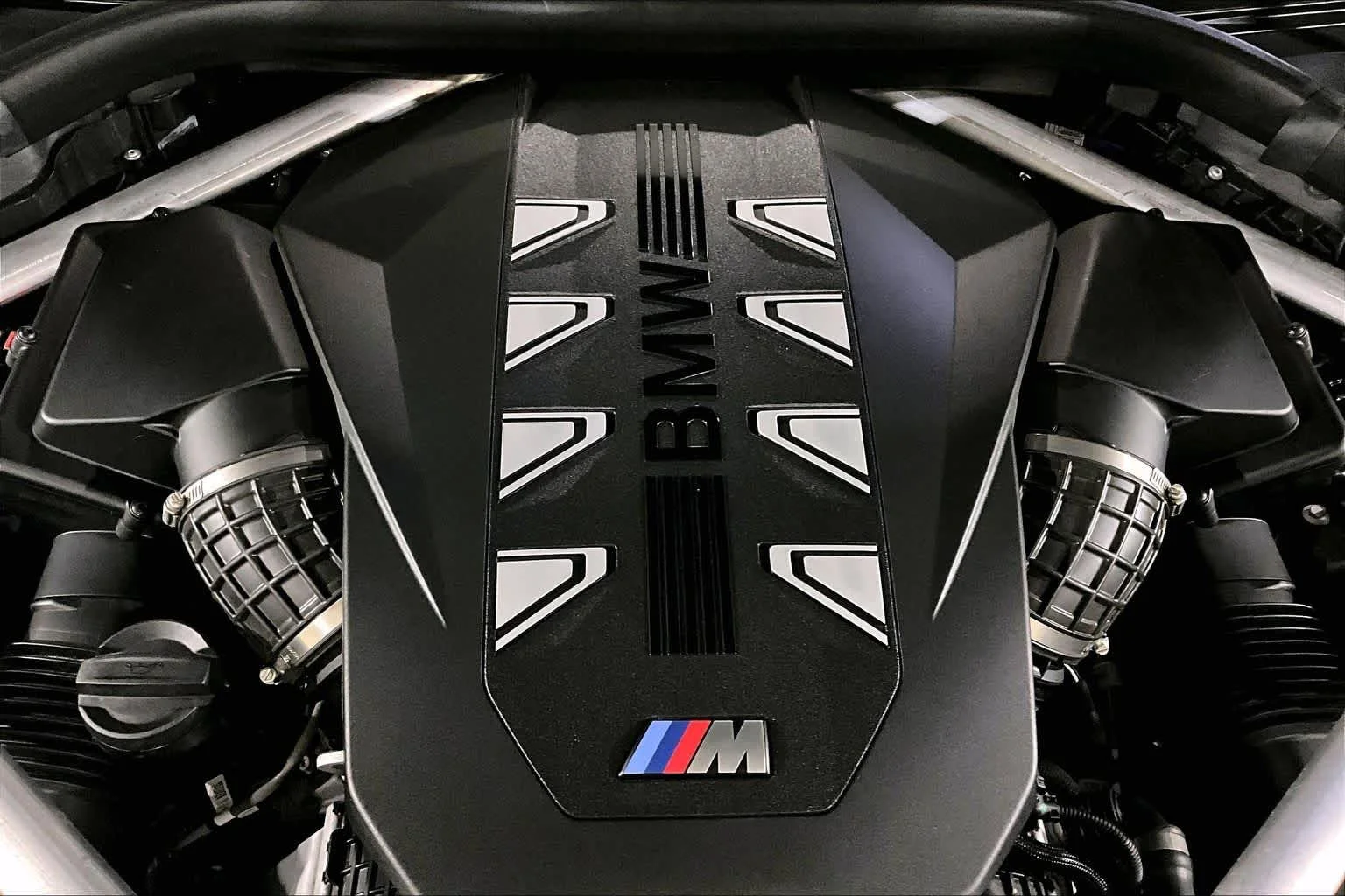 Certified Used 2024 Black Sapphire Metallic BMW M60i image 30