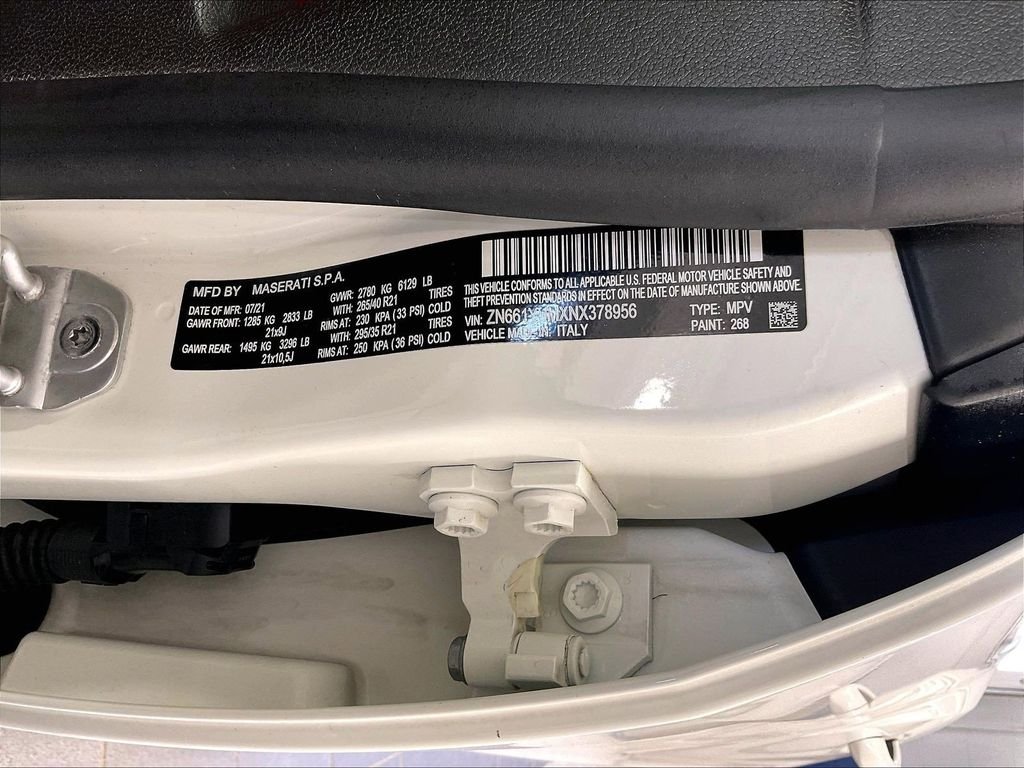 Used 2022 White Maserati Modena image 36