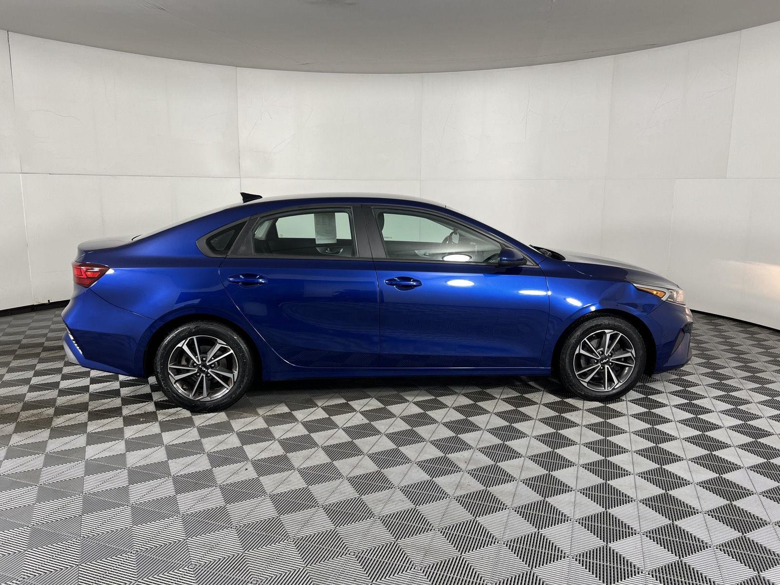 Used 2022 Deep Sea Blue Kia LXS image 41