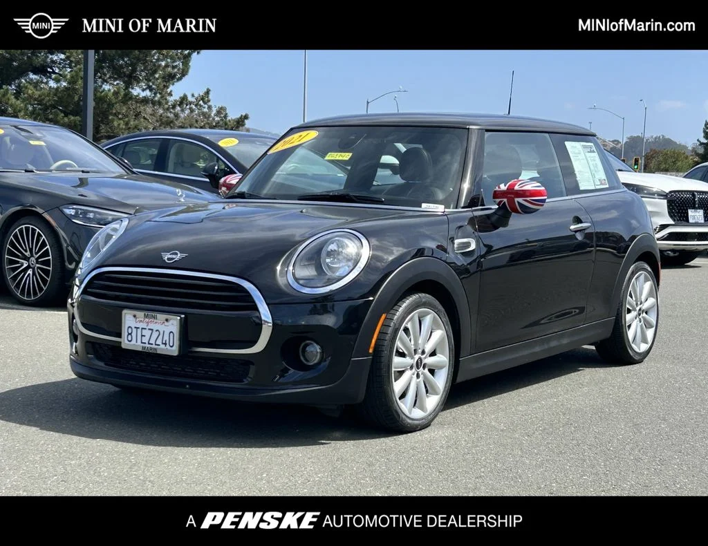 2021 MINI Hardtop Oxford Edition's photo