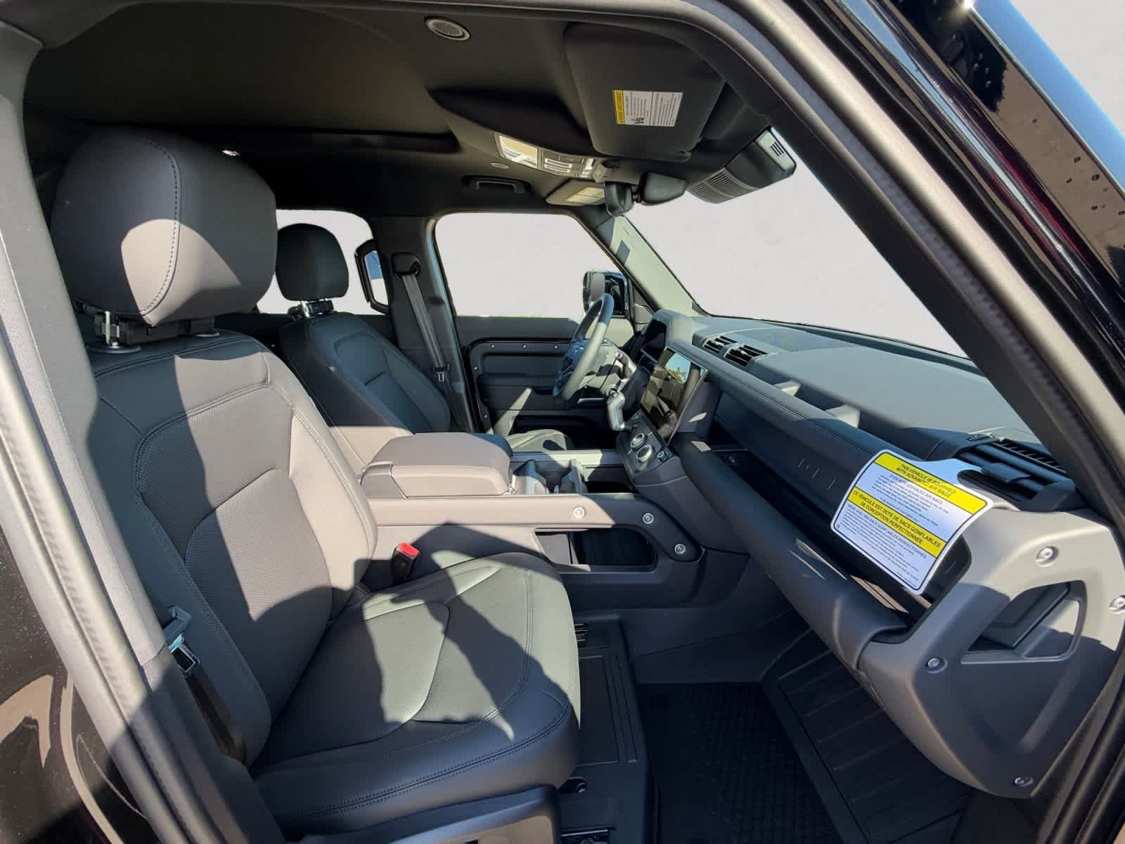 New 2026 Santorini Black LAND ROVER S image 15