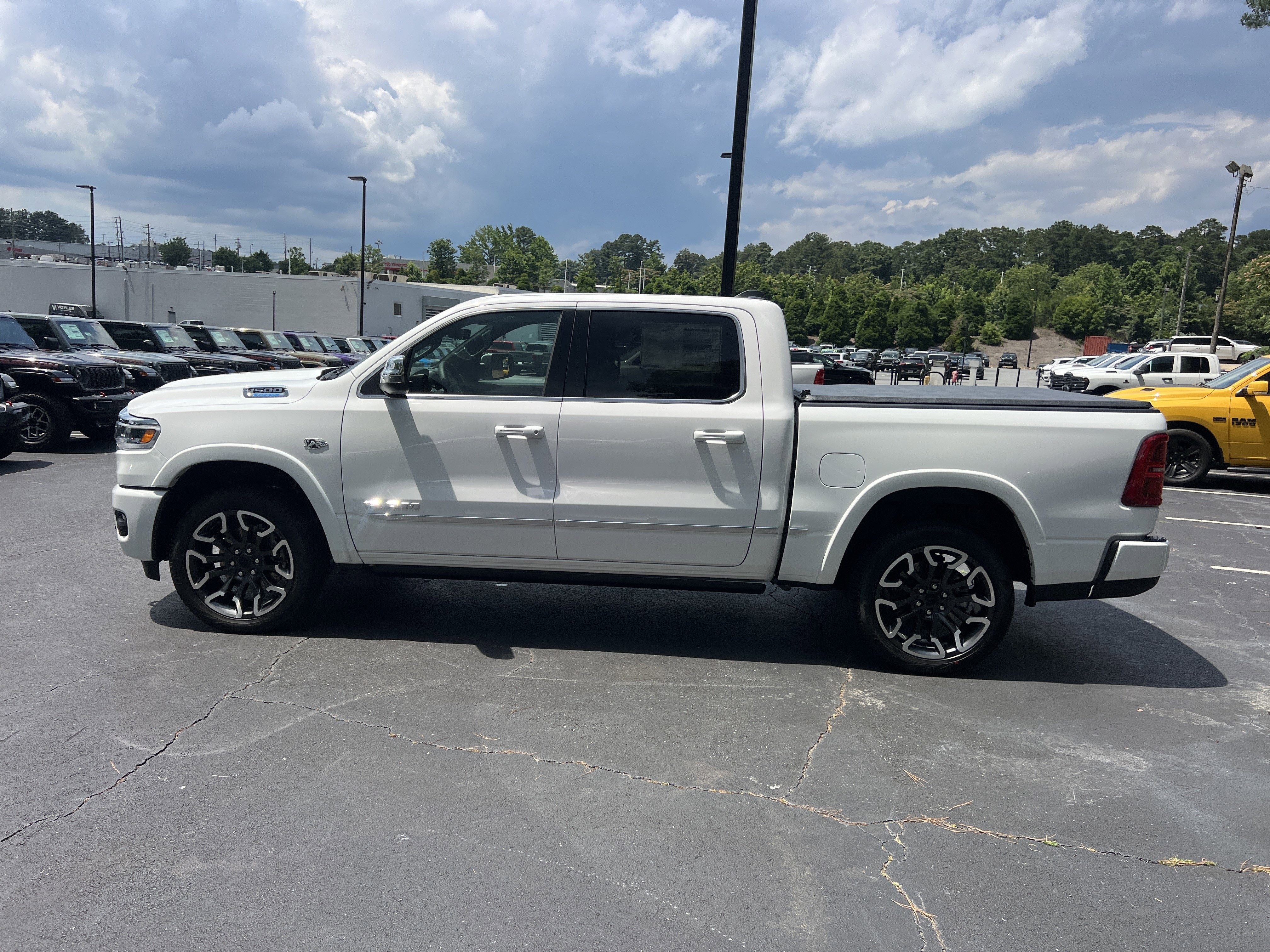 New 2026 Bright White Clear-Coat Exterior Paint RAM Limited image 4