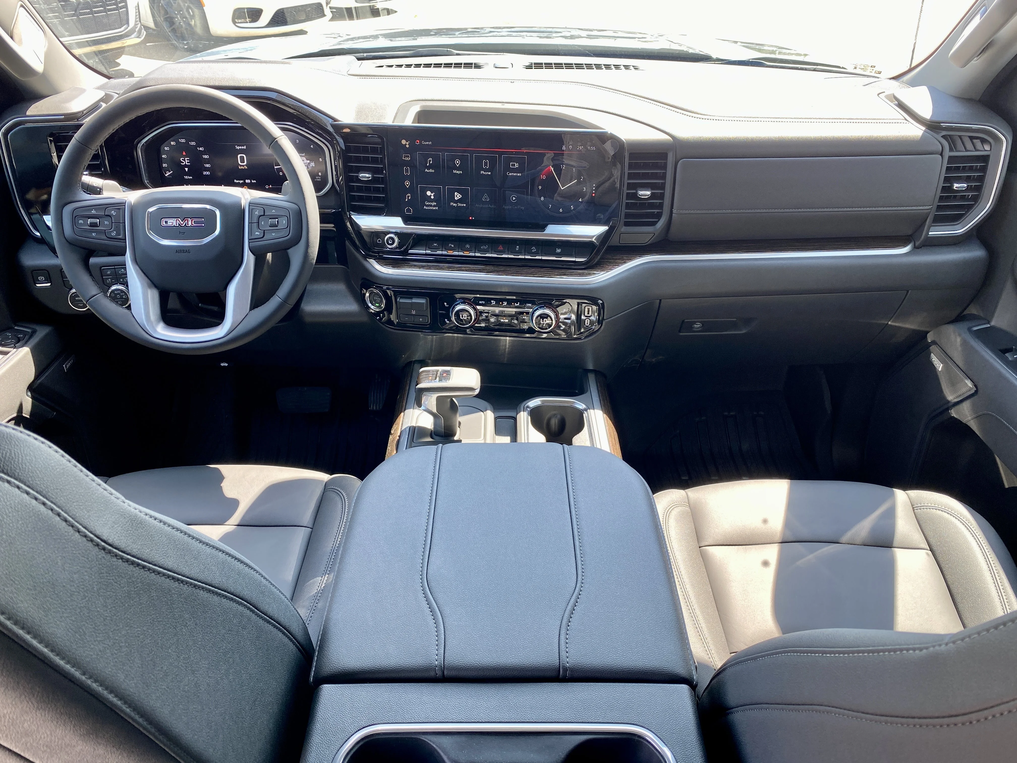 New 2026 ONYX BLACK GMC Elevation image 15