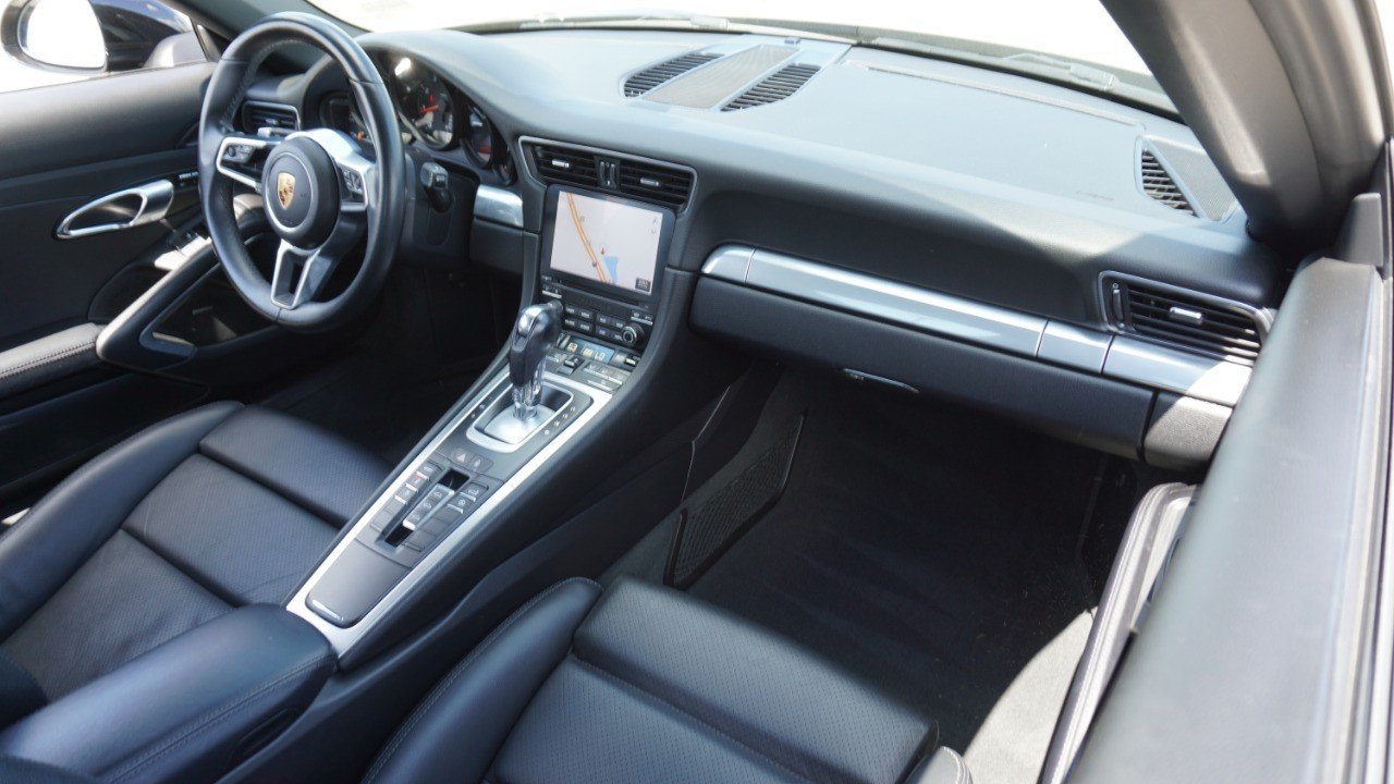 Used 2017 Black Porsche Carrera image 31