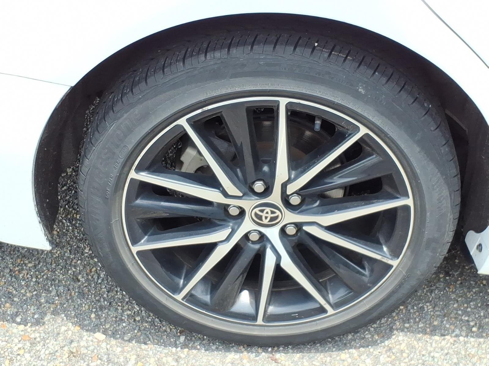Used 2023  TOYOTA  image 10