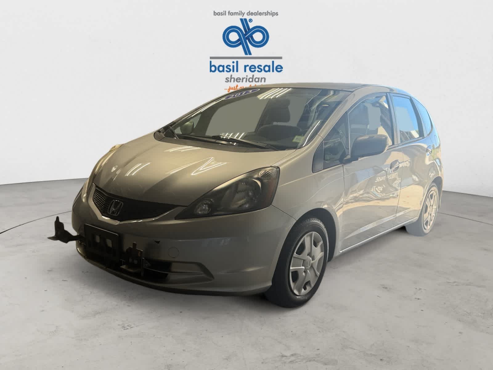 Used 2013 Taffeta White Honda  image 2