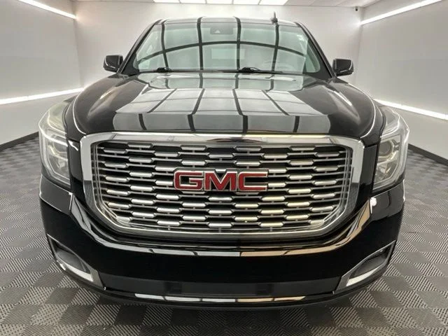 Used 2019 Black GMC Denali image 2