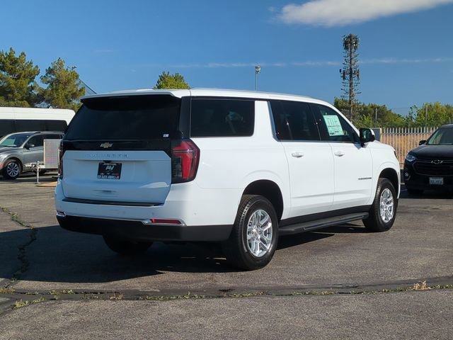 2026 Chevrolet Suburban LS - Photo 8