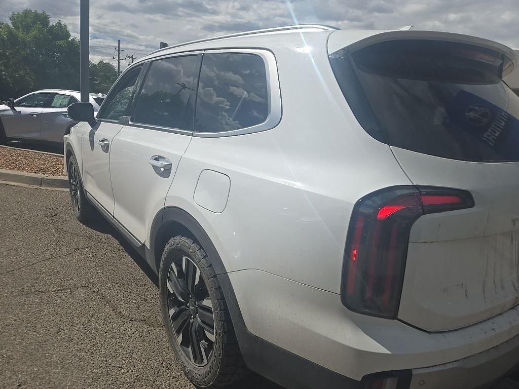 Used 2024 White Kia SX-Prestige image 4