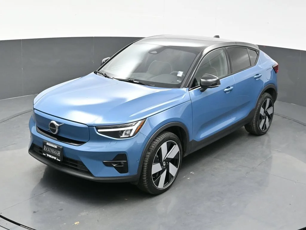 Certified Used 2022 Blue Volvo Ultimate image 25