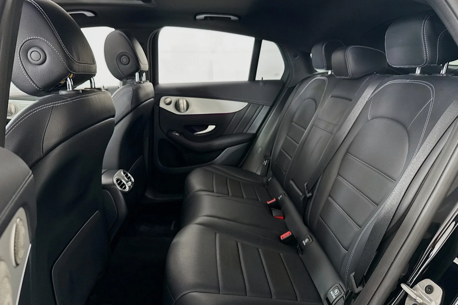 Used 2023 Black Mercedes-Benz 300 image 8