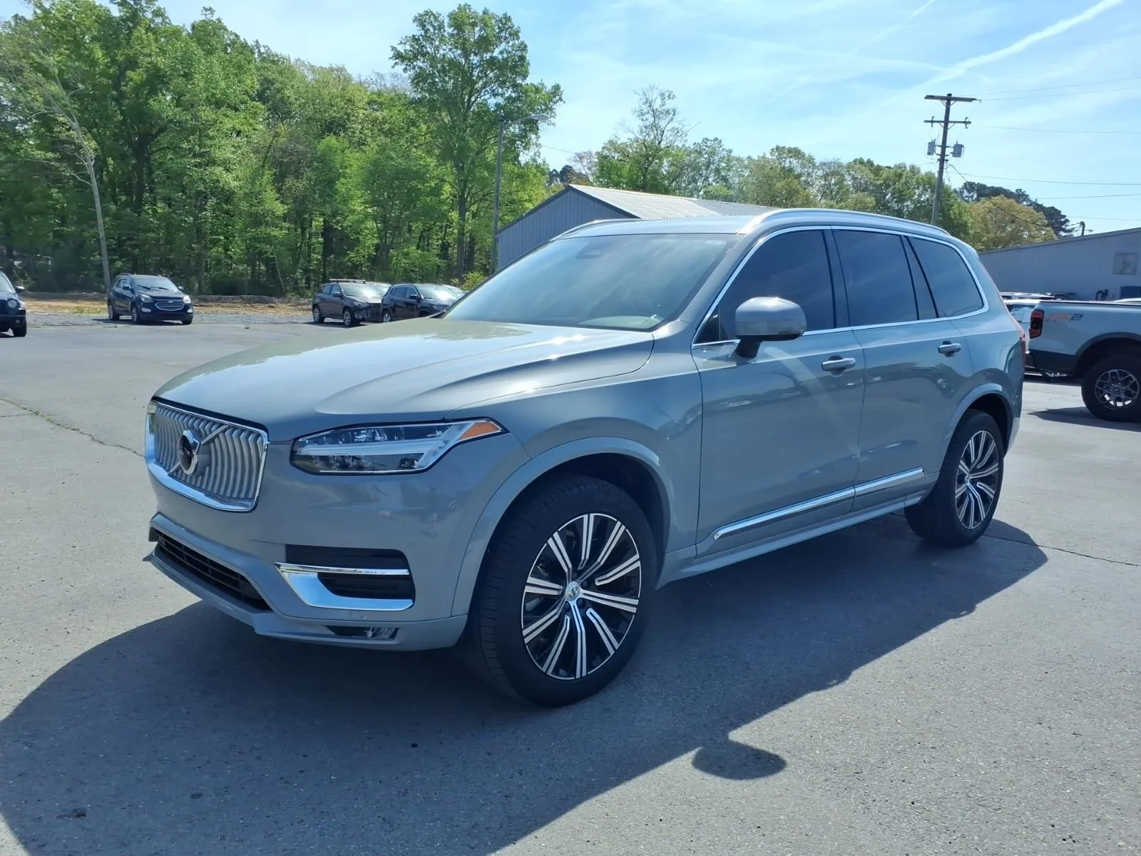 2025 Volvo XC90 B5 Core Bright 4WD's photo