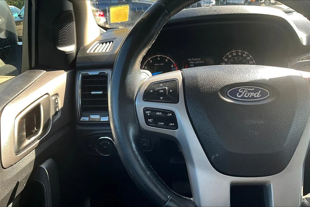 Used 2021 White Ford XLT image 12