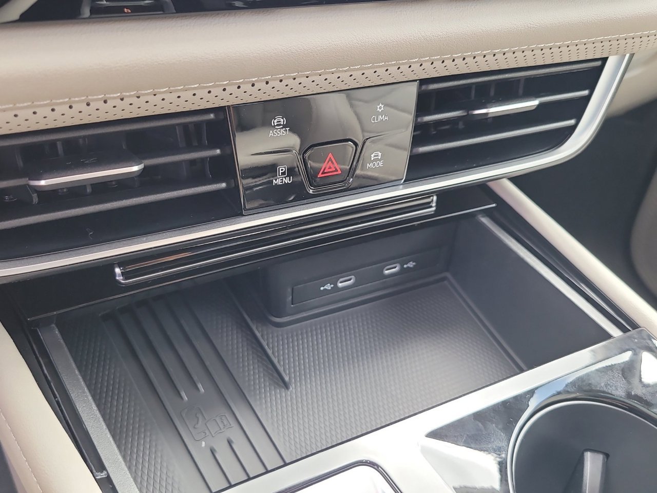 New 2026 Pure Gray Volkswagen SE w/Technology image 24