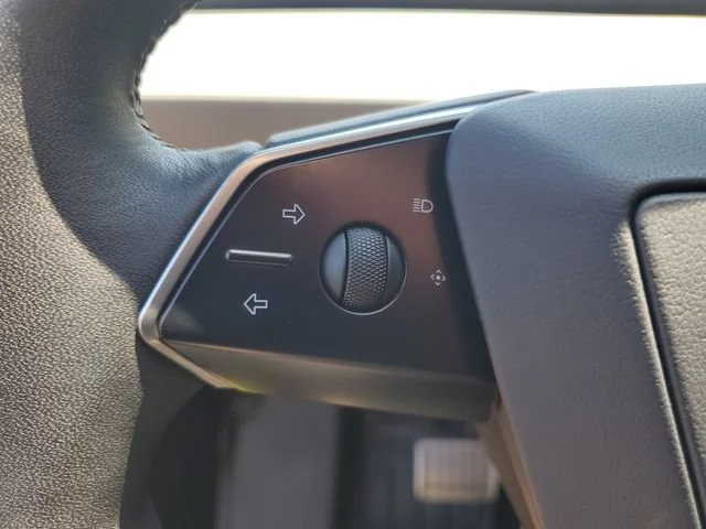 Used 2025 Silver Tesla 4DR AWD image 12