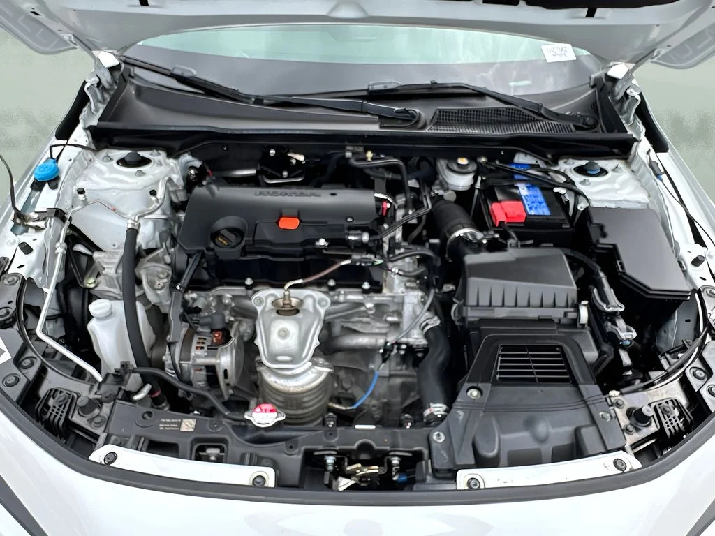 Used 2024 White Honda LX image 26