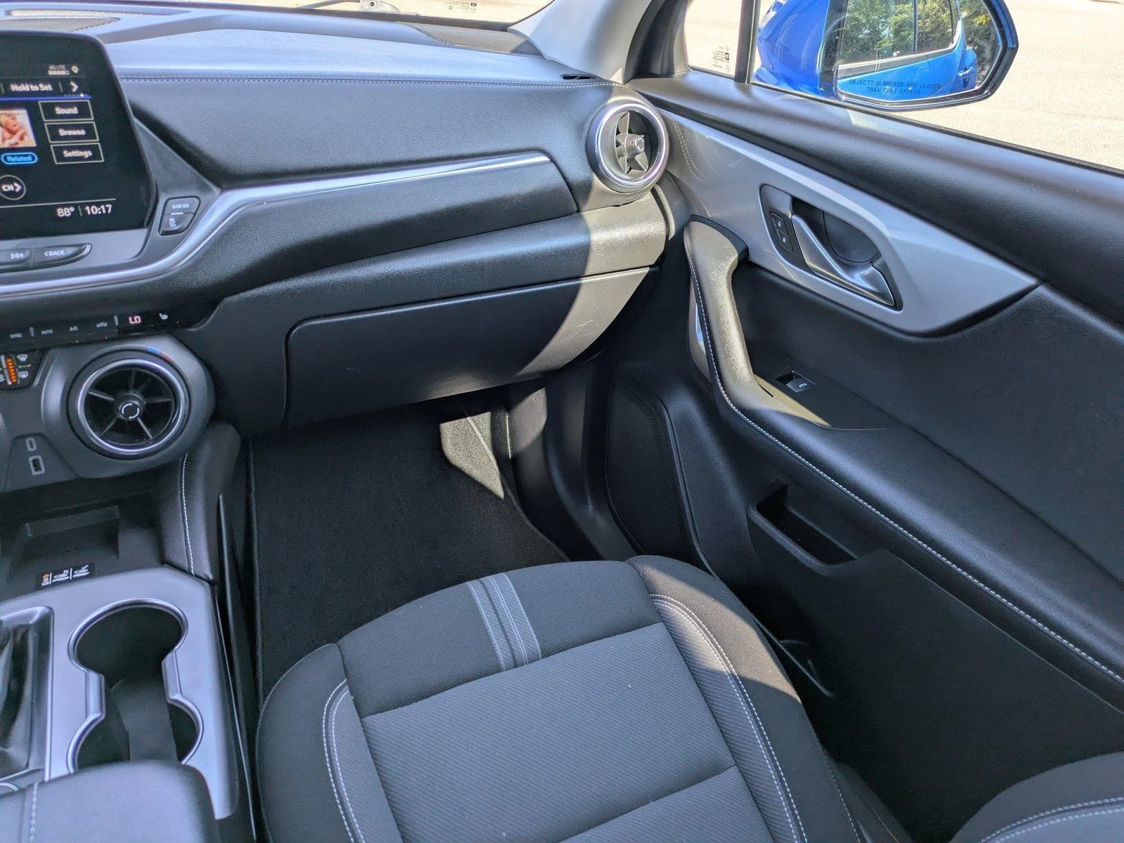 Used 2025 Riptide Blue Metallic Chevrolet LT image 17