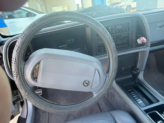 Used 1990  Buick Base image 8