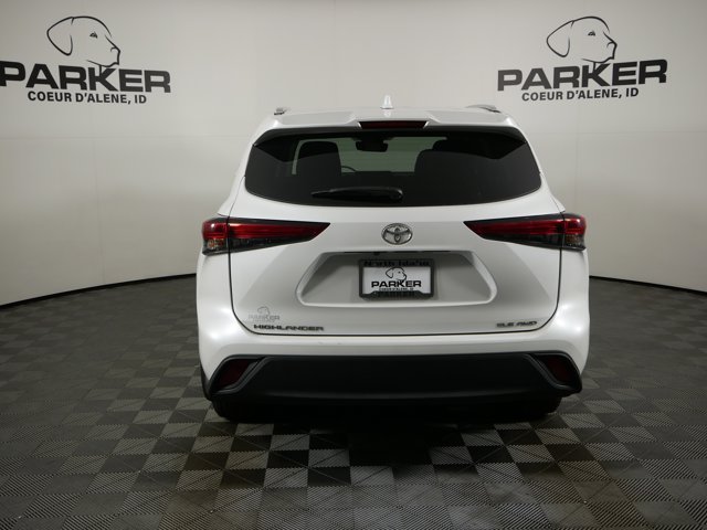 Used 2023 Wind Chill Pearl Toyota XLE image 6