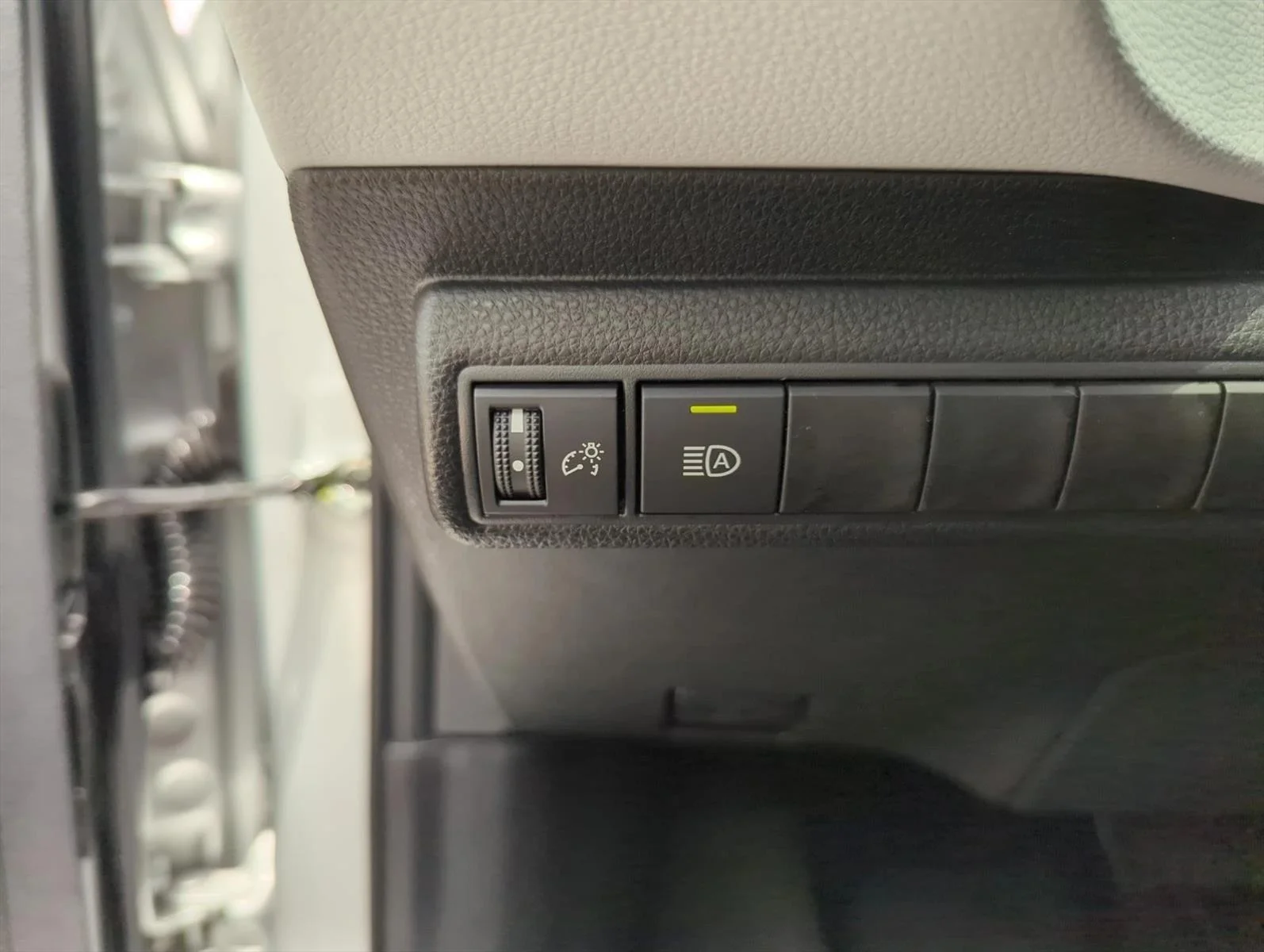 Used 2026 Classic Silver Met Toyota SE image 16