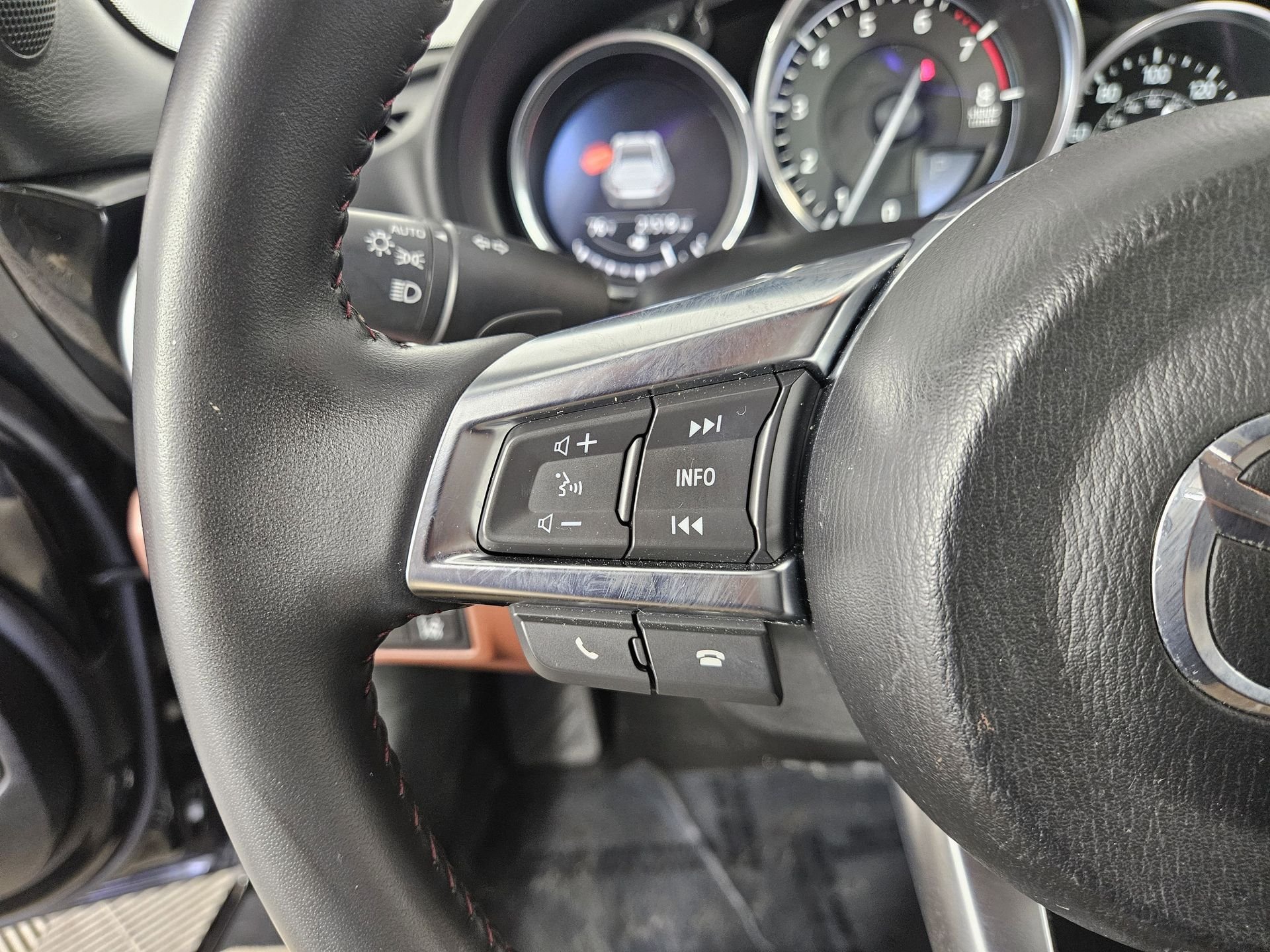 Used 2018 Black Mazda Grand Touring image 24