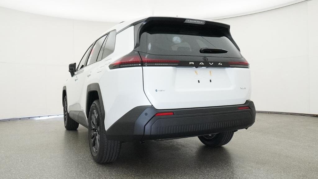 New 2026 Wind Chill Pearl Toyota XLE Premium image 7