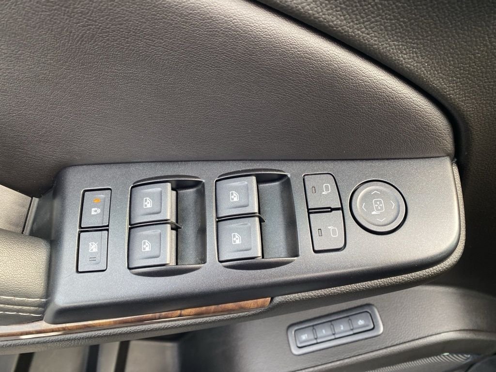 Used 2019 Gray Chevrolet LT image 11