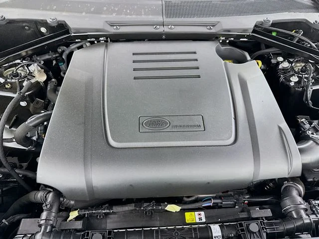 New 2026 Santorini Black Land Rover S image 32