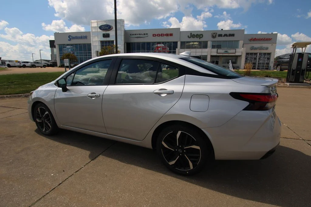 Used 2024 Silver Nissan 1.6 SR image 16