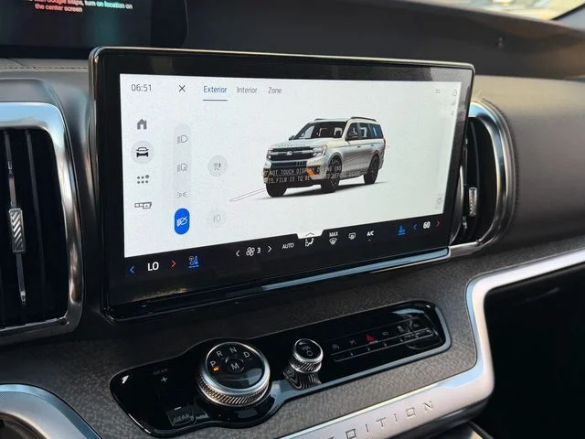 New 2026 Oxford White Ford Tremor® image 9