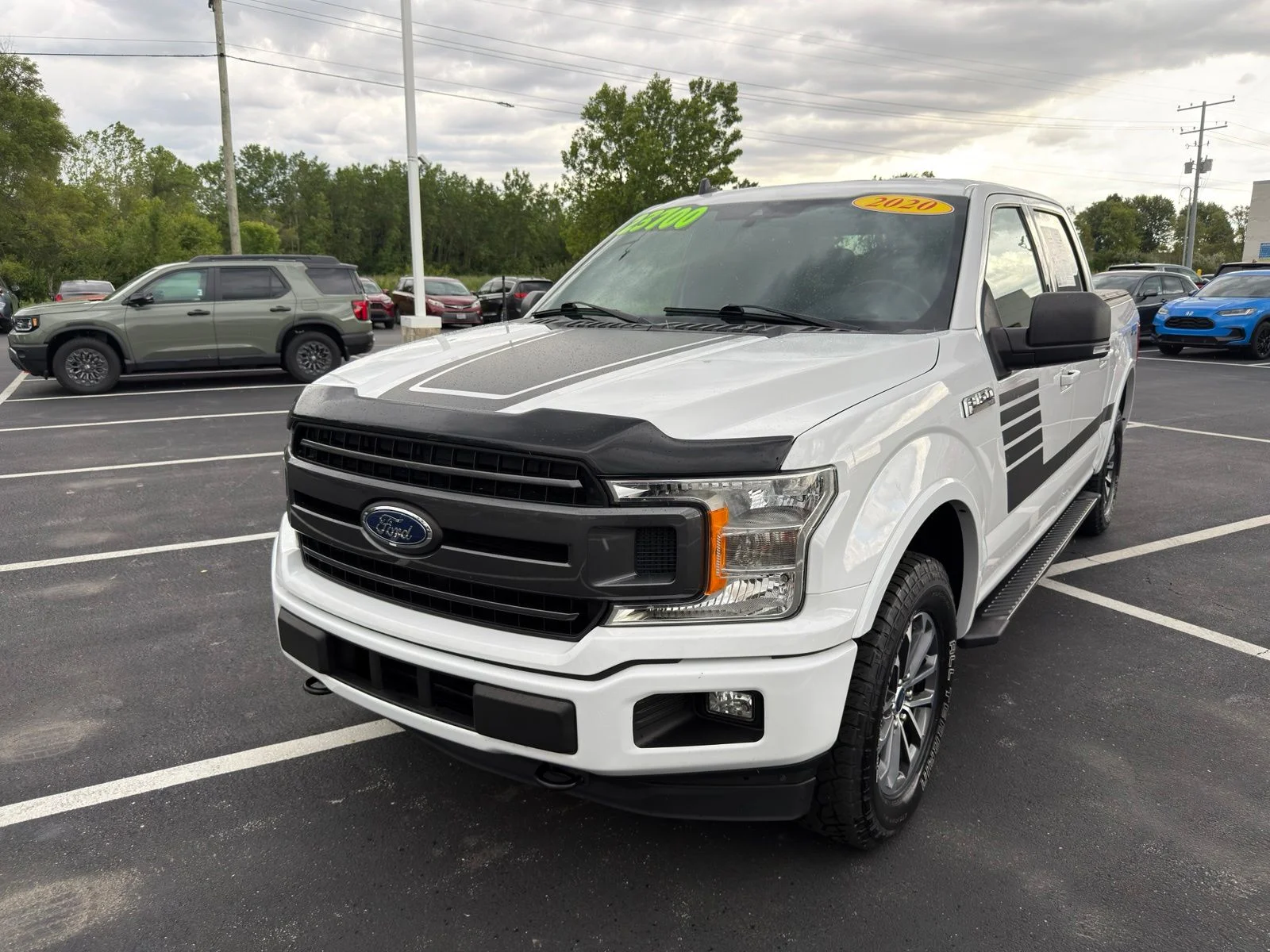 Used 2020 White Ford XLT image 2