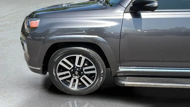 Used 2022 Gray Toyota Limited image 34