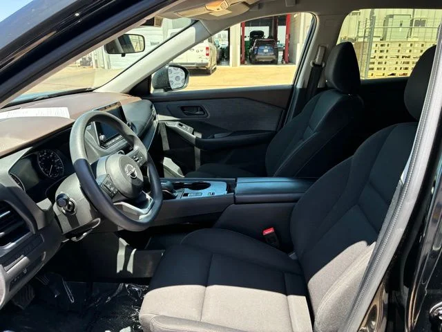 Used 2023 Super Black Nissan S image 7