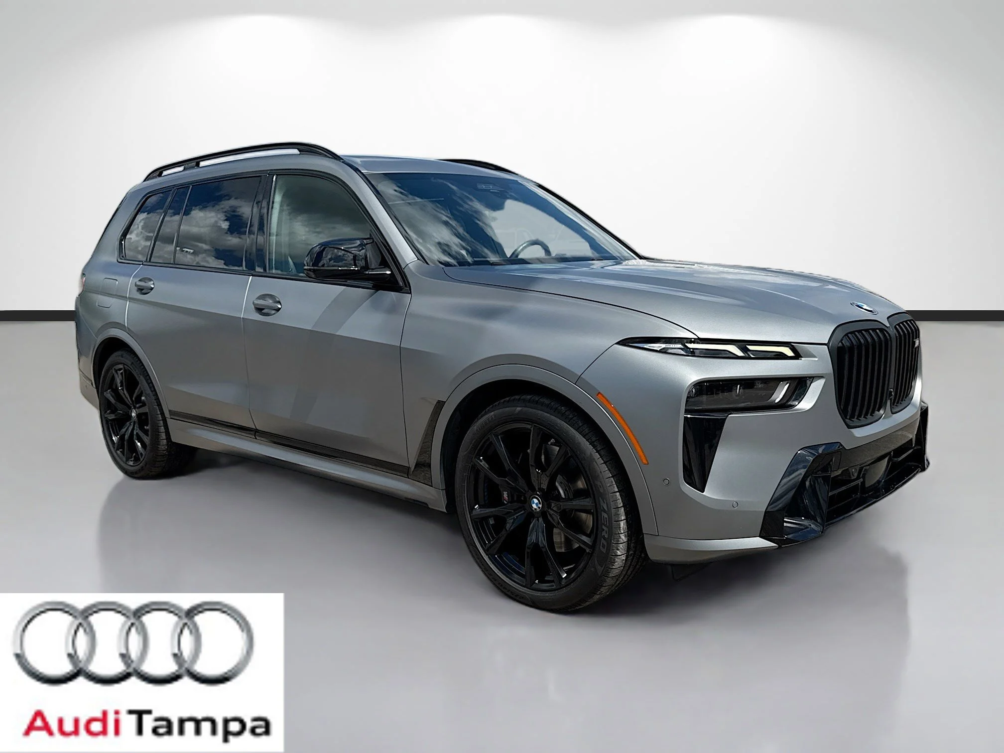 2023 BMW X7