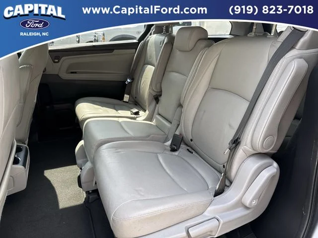 Used 2019 Black Honda EX-L image 18