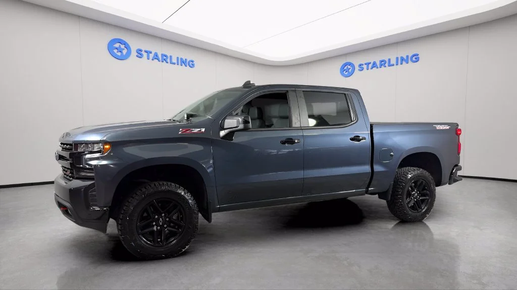 Used 2021 SHADOW GRAY METALLIC Chevrolet LT Trail Boss image 2