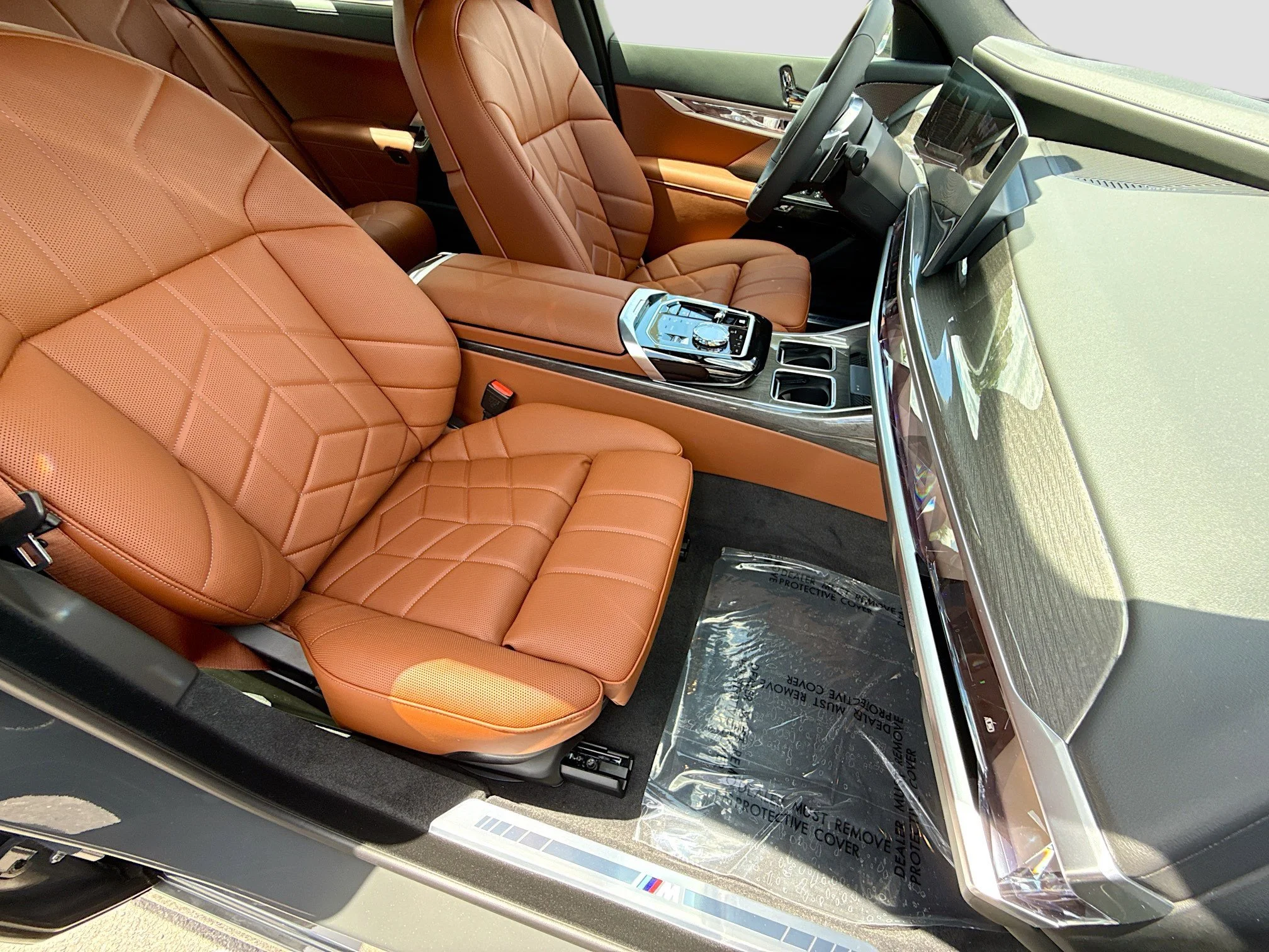 New 2026 Dravit Grey Metallic BMW 760i xDrive image 15