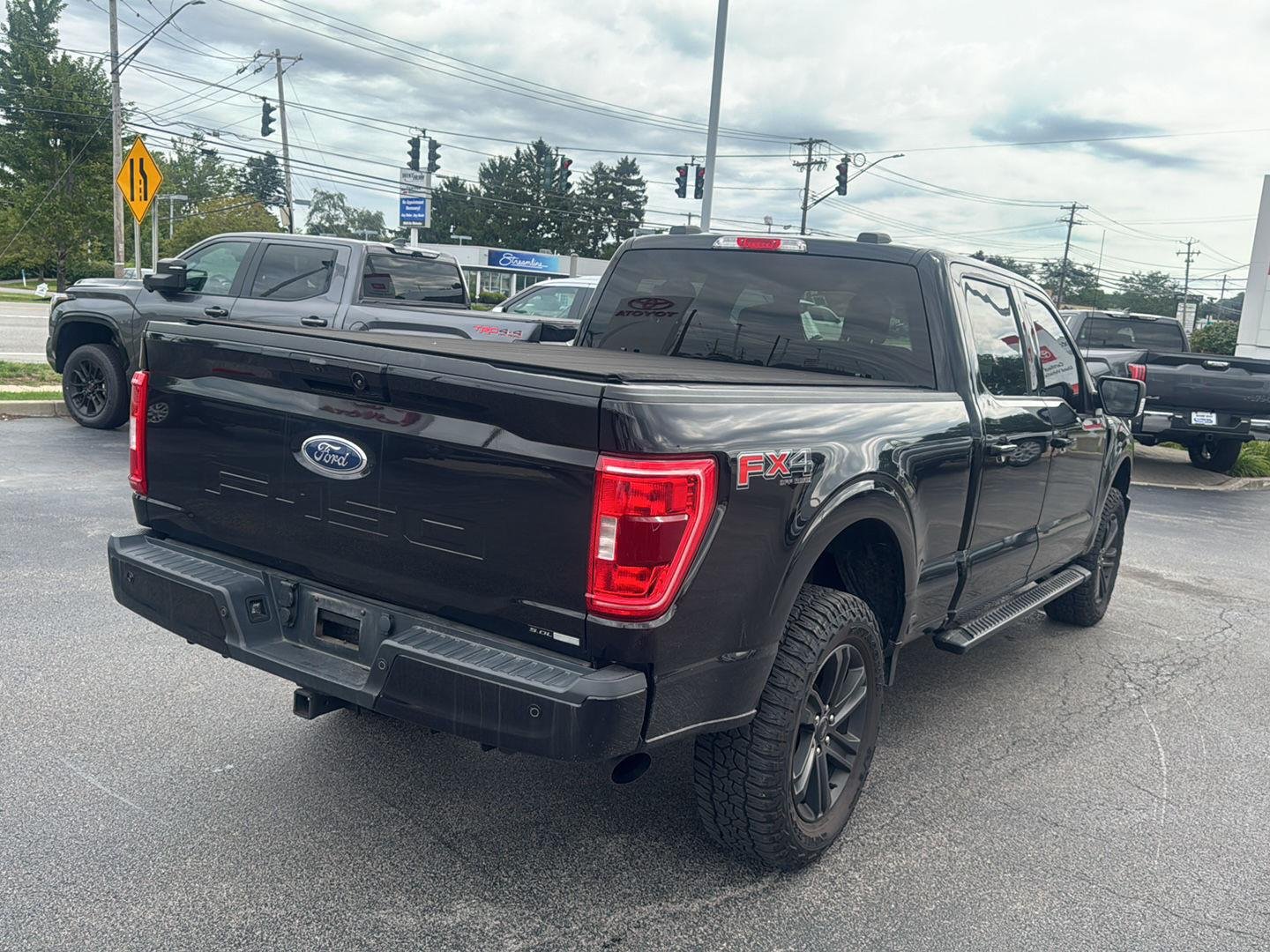 Used 2021 Agate Black Ford XLT image 6