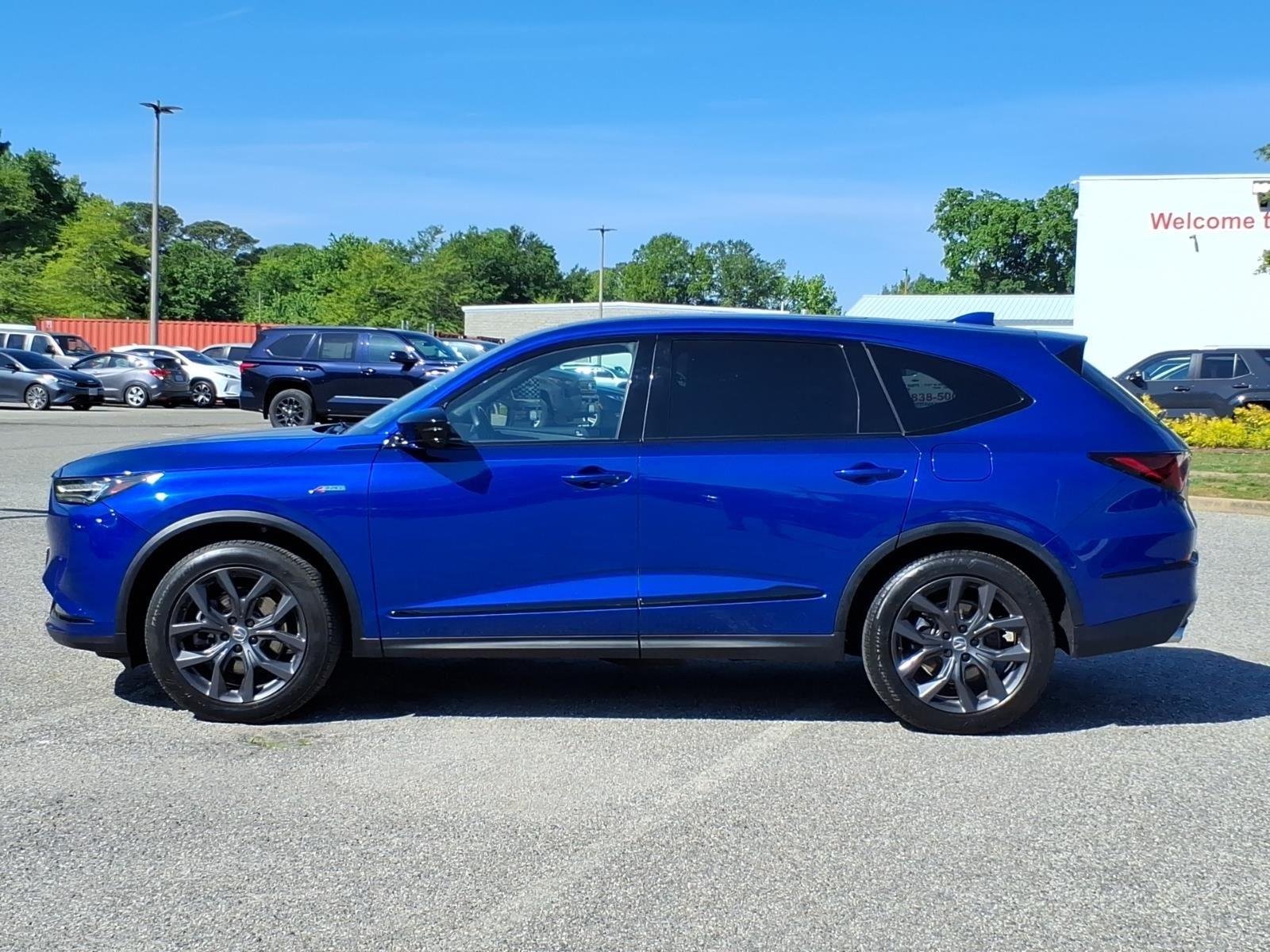 Used 2023 Apex Blue Pearl Acura w/A-Spec Package image 3