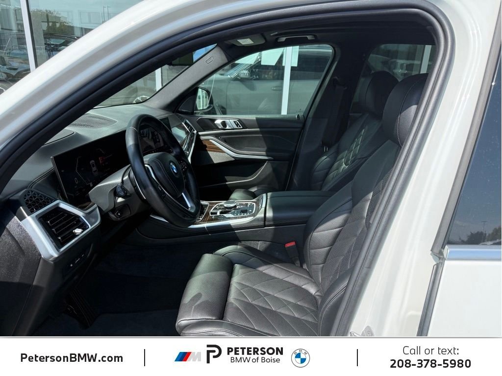 Used 2024 White BMW xDrive50e image 16