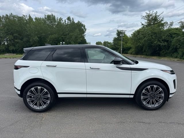 Used 2024 White Land Rover S image 6